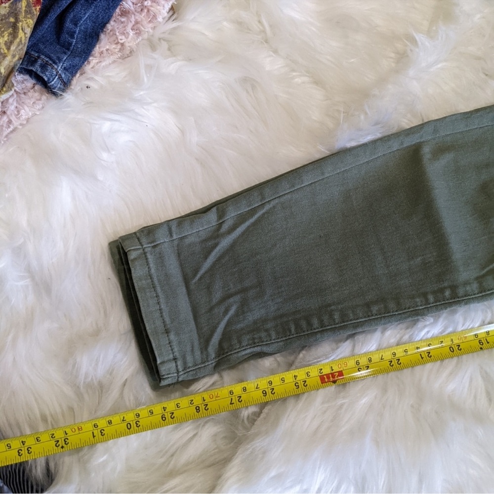 Refuge Olive Pants - Picture 5 of 7